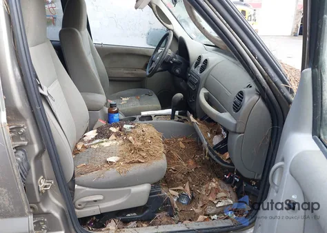 2005 Jeep Liberty Sport из США, поврежденный, VIN 1J4GL48K35W624375